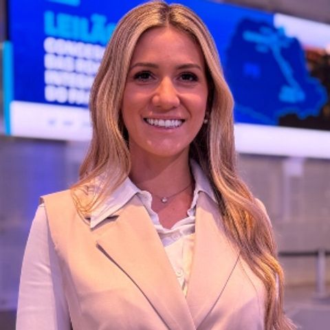 Larissa Wendling Braga Côrtes