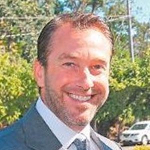 Alberto Dueñas