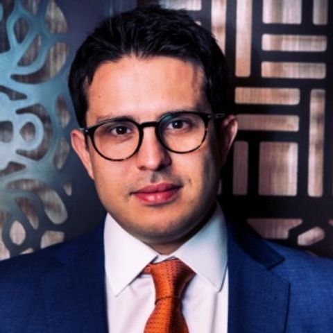 André Bueno