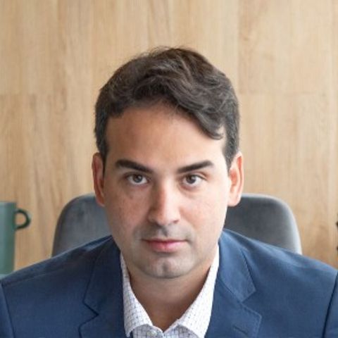 Caio Lobo