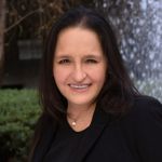 Claudia Esteves, Directora General profile photo