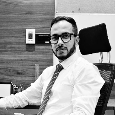 Hakim Ronak