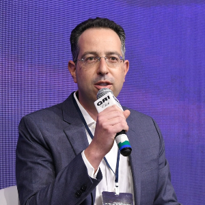 Daniel Eskinazi