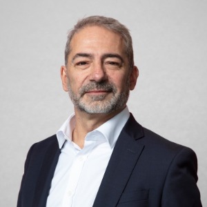 Simon Travis