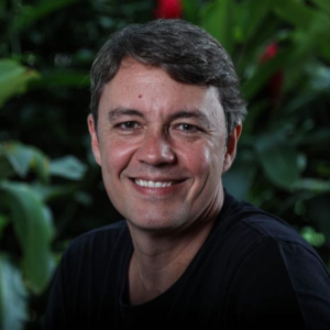 Pedro Lira