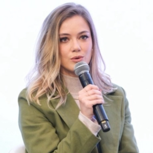 Julia Bretz