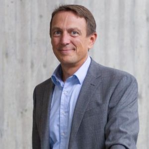 Prof. Dr. Sven Bienert