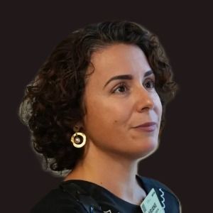 Ariane Zarrabi Costa