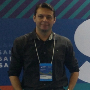 Elton Lima Barrios