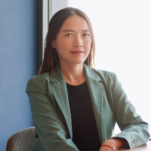 Lixia Zhu