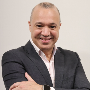 Engelbert Oliveira
