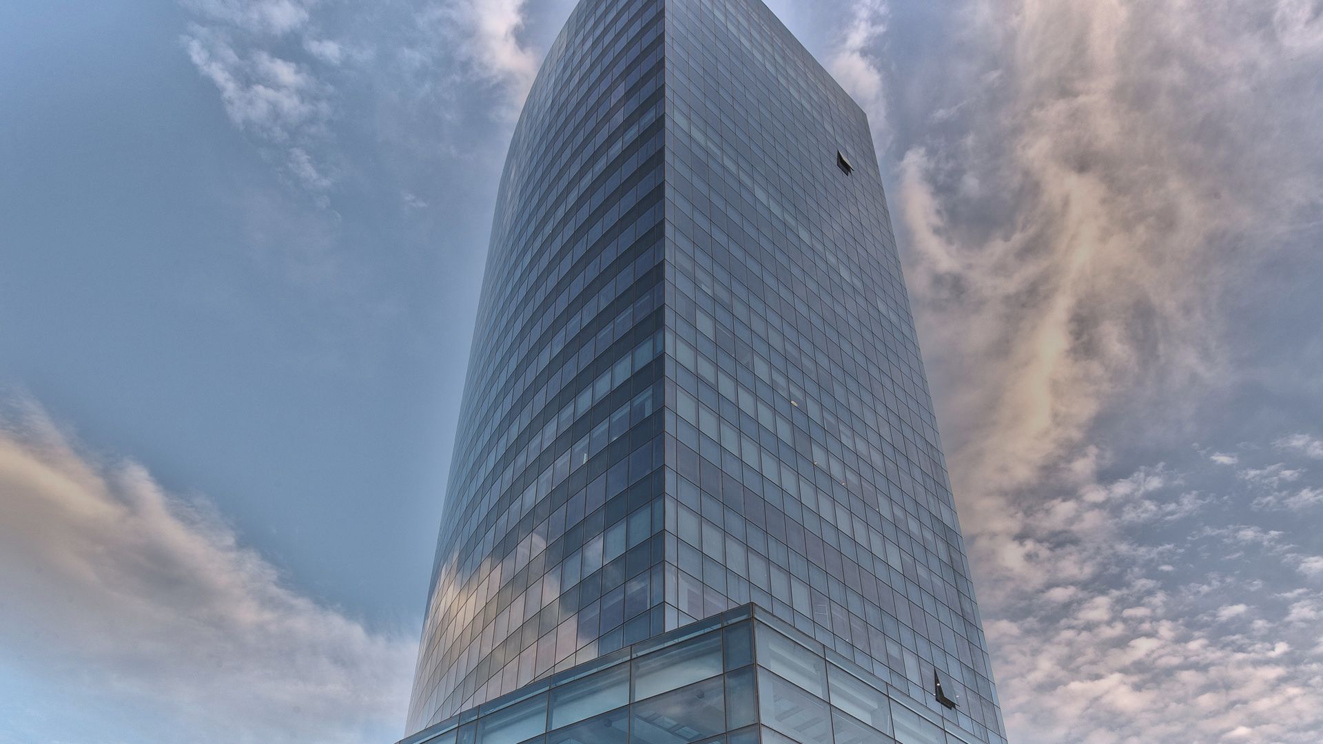 Is leverage / mezzanine funding a double edged sword in project financing?