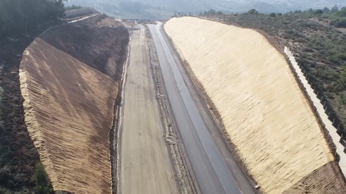 Instalación de Geomanta de Coco en Sector 2