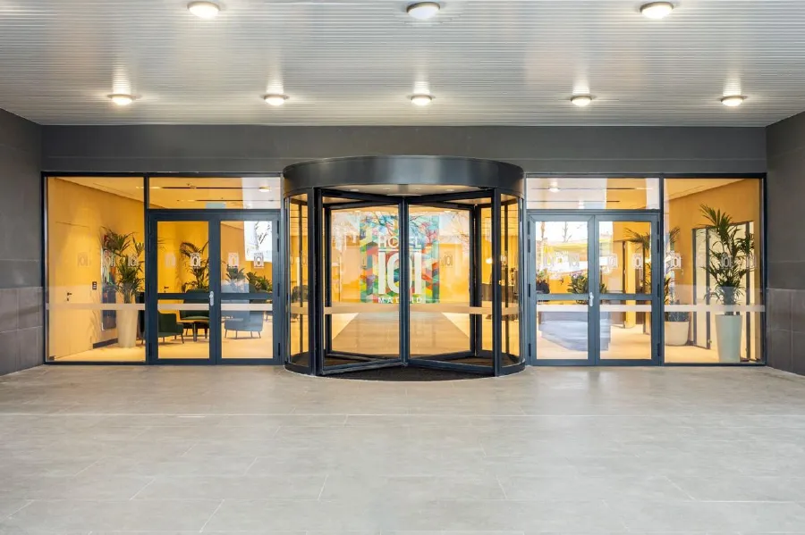 Bar setting of the Orient Express La Minerva.