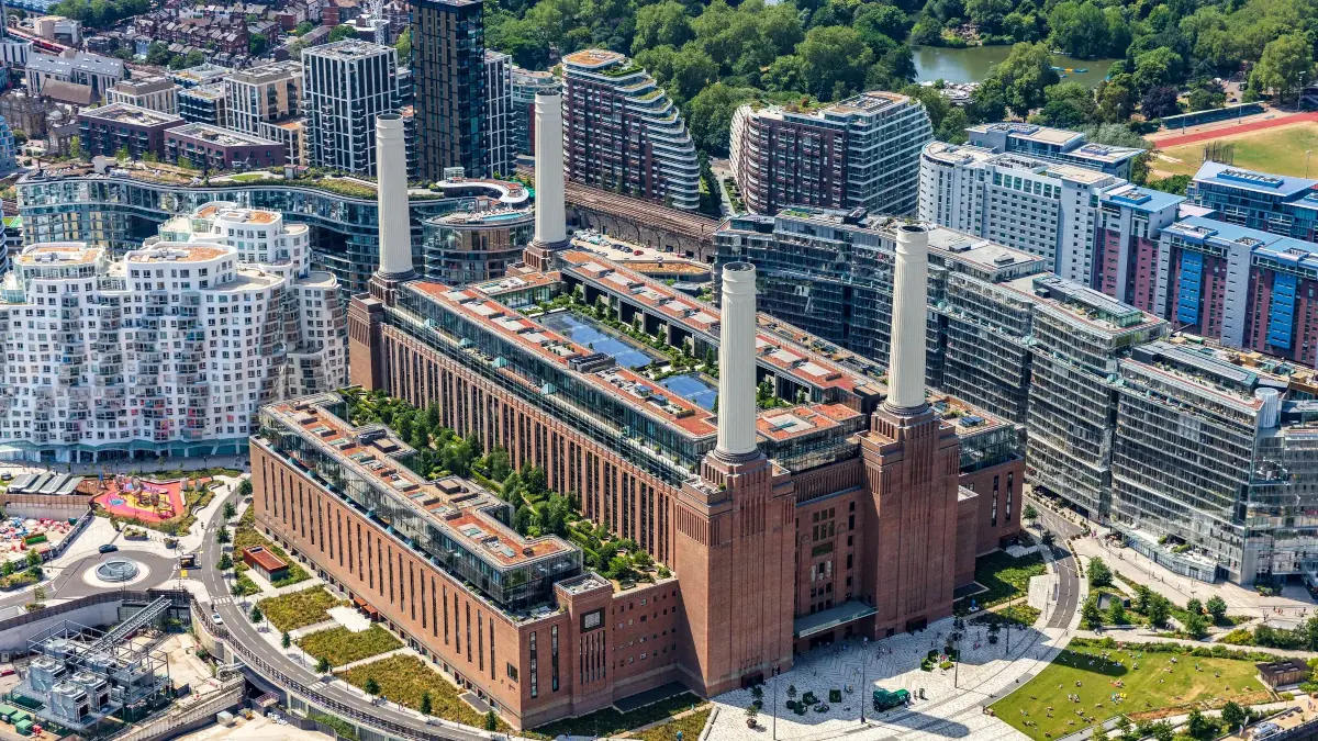 Bar setting of the Orient Express La Minerva.