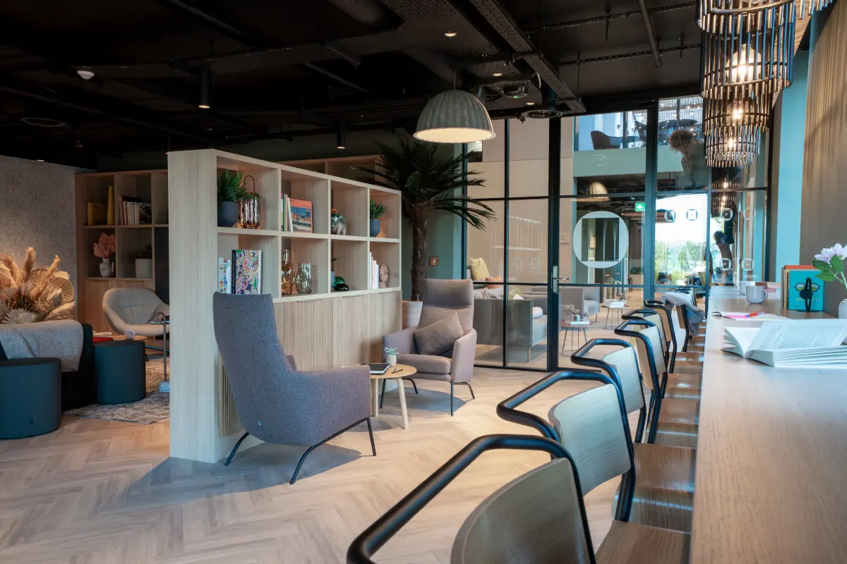 Bar setting of the Orient Express La Minerva.