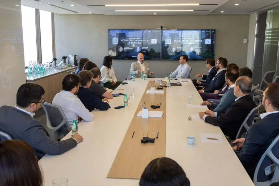 Modelos Alternativos de Funding - Mesa de Discussão