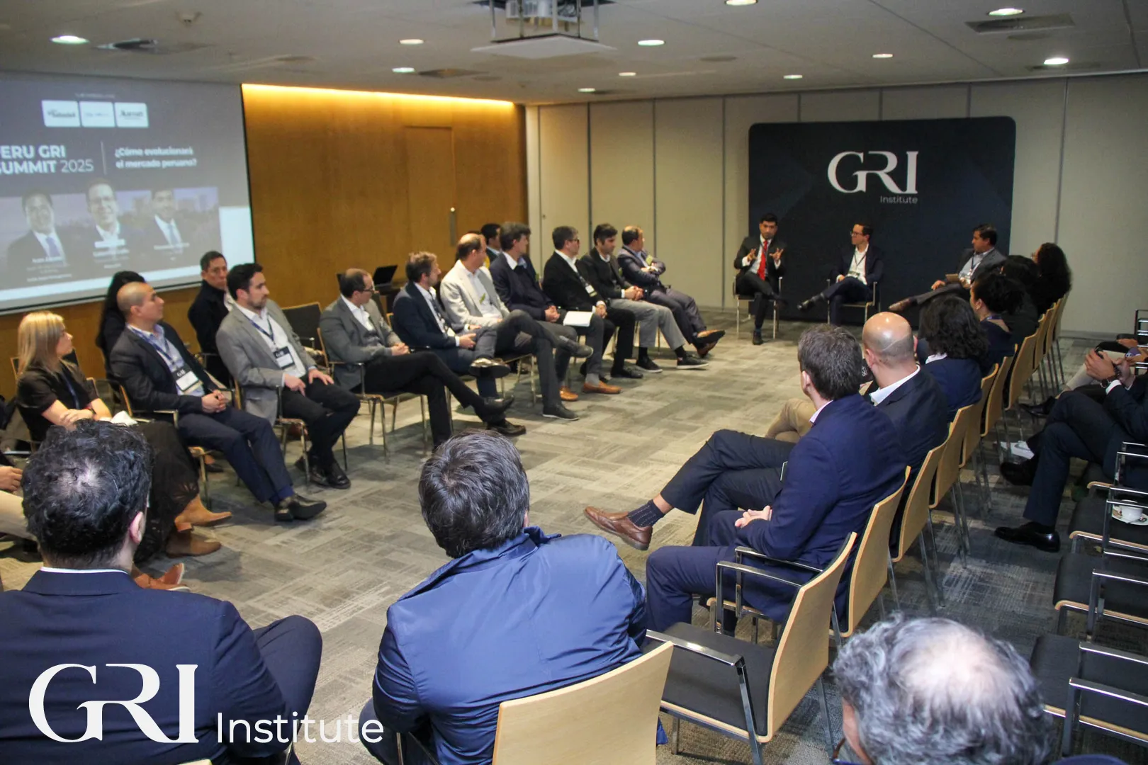 Peru Summit 2025 - Discussion Room