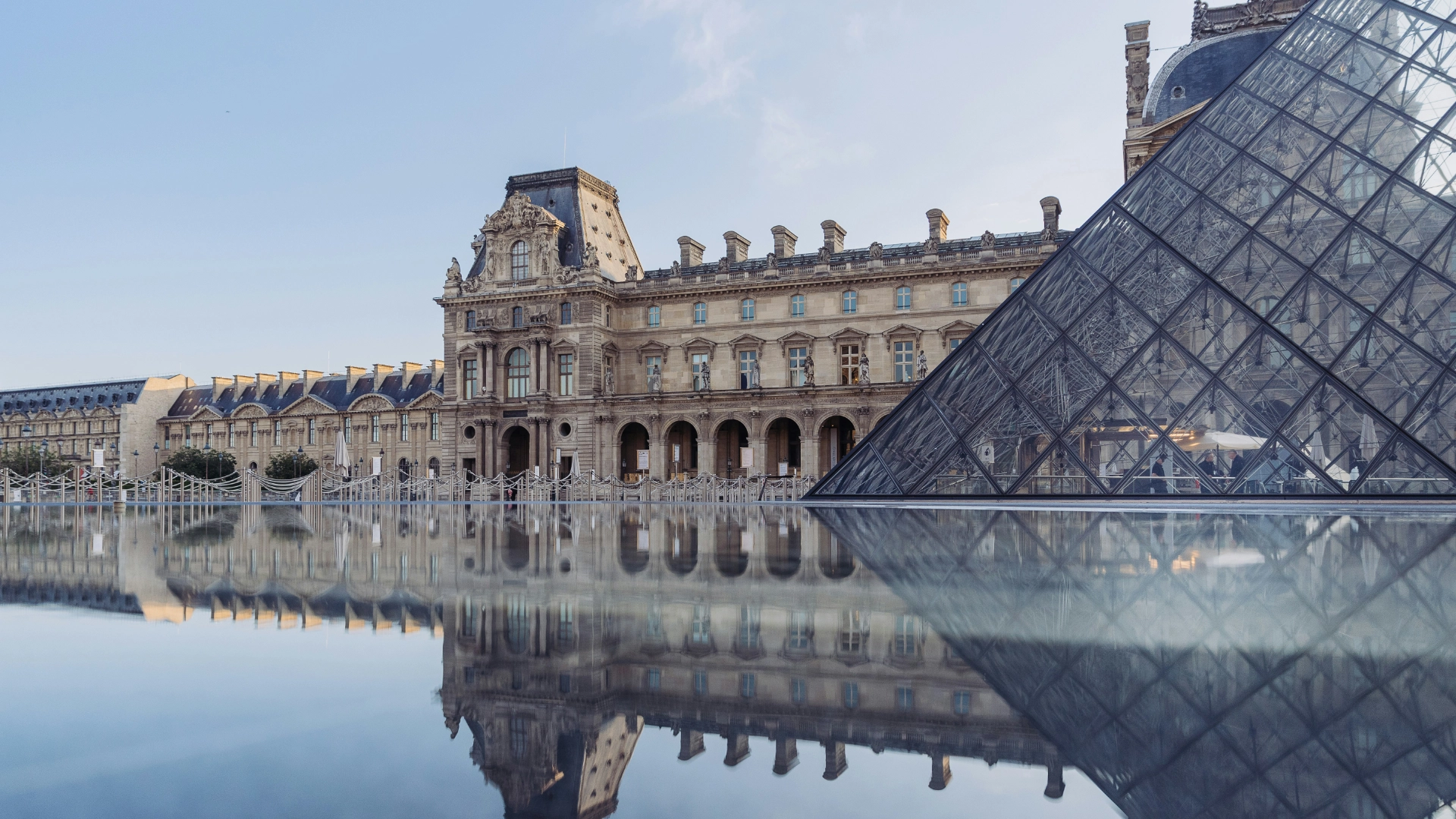 Fiduciary structures move from crisis tools to core financing in France